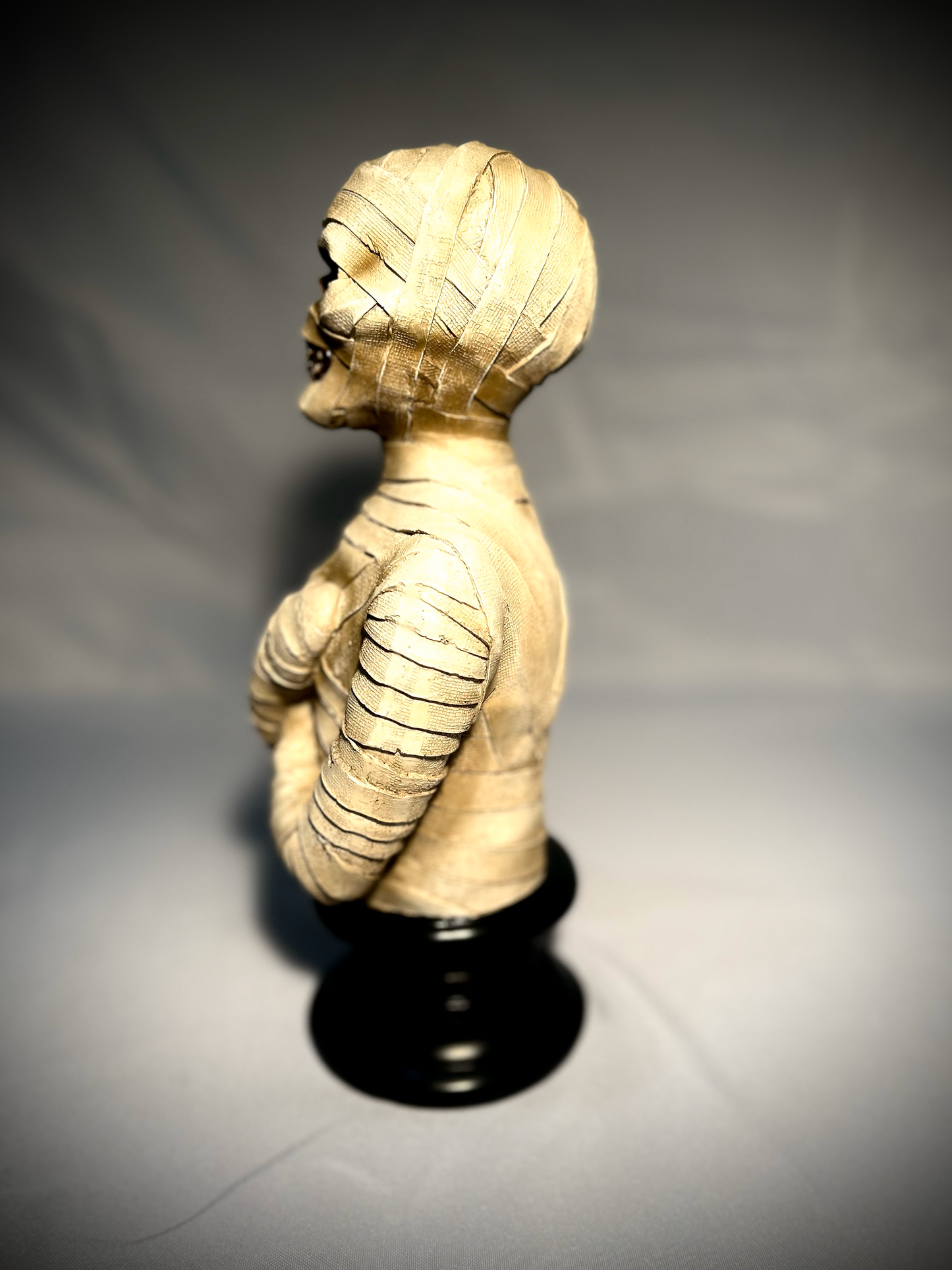 Mummy Bust with LED Eyes