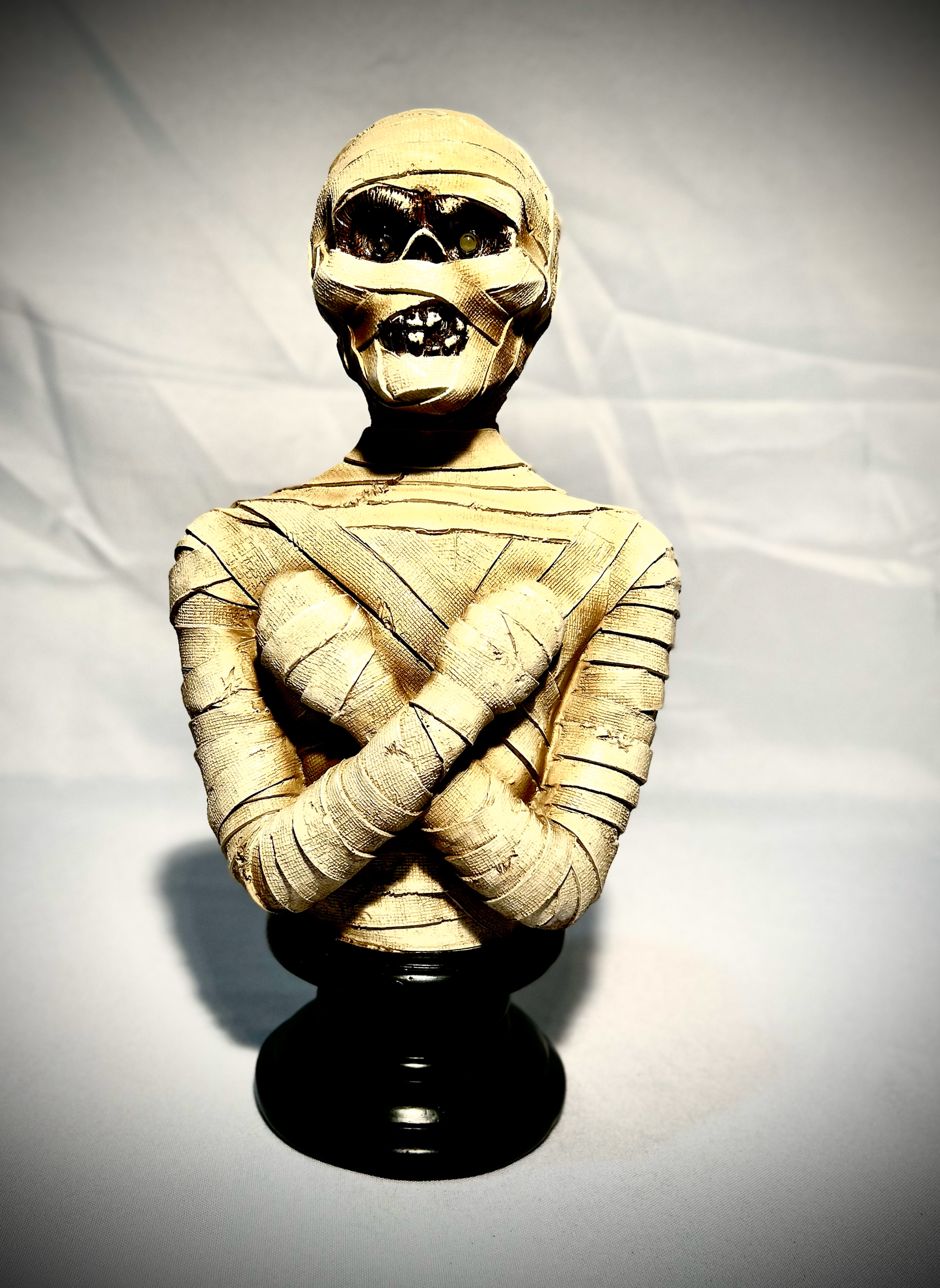 Mummy Bust with LED Eyes