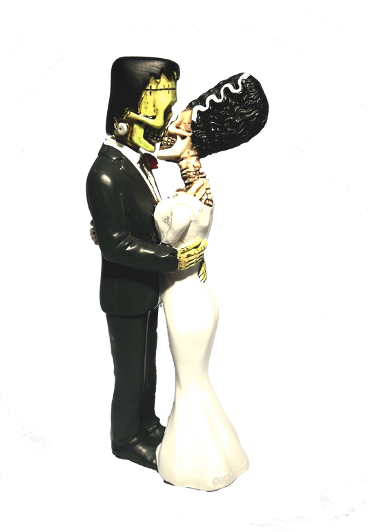 Kissing Frankenstein and Bride Frankenstein