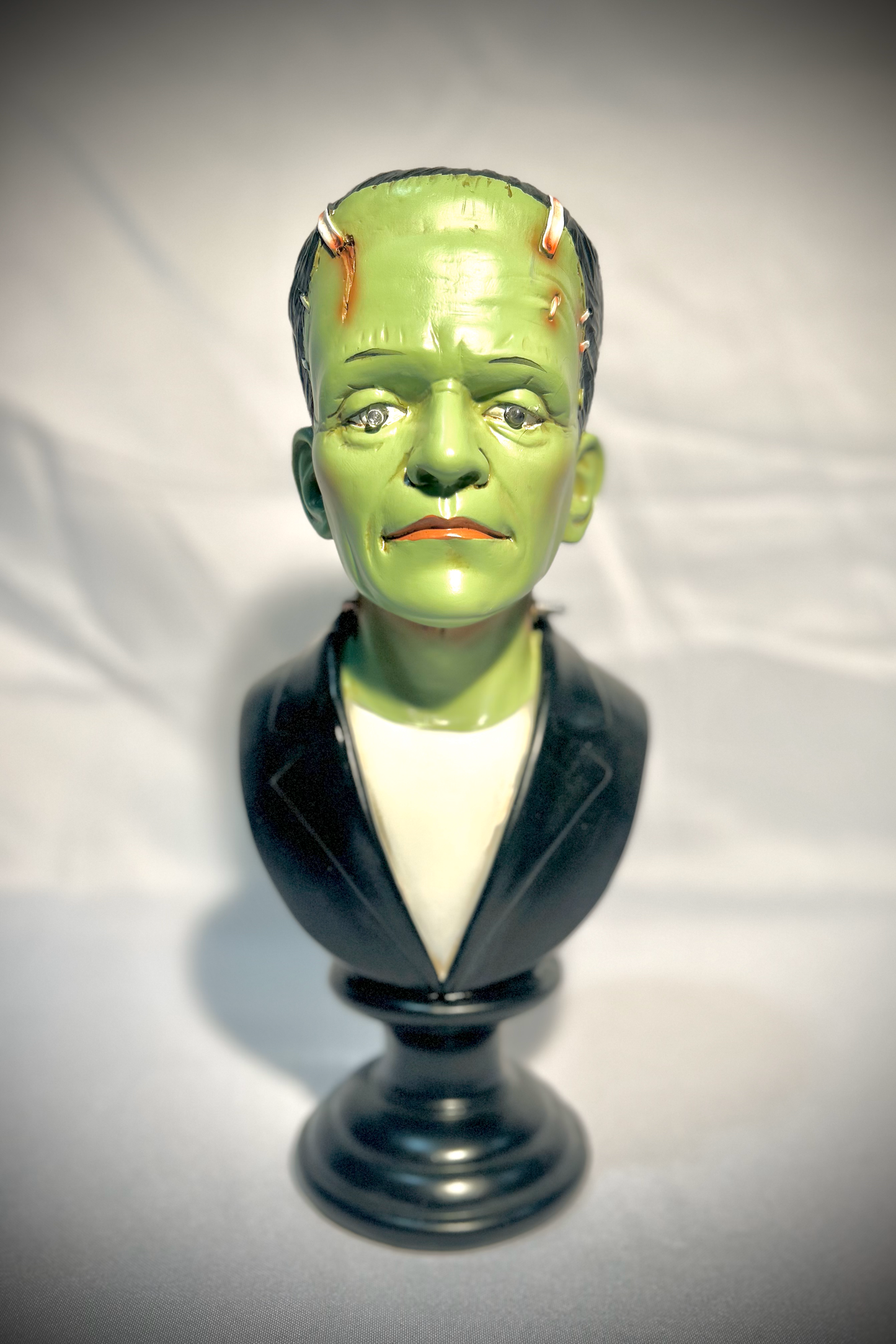 Frankenstein Bust with&nbsp;LED Eyes