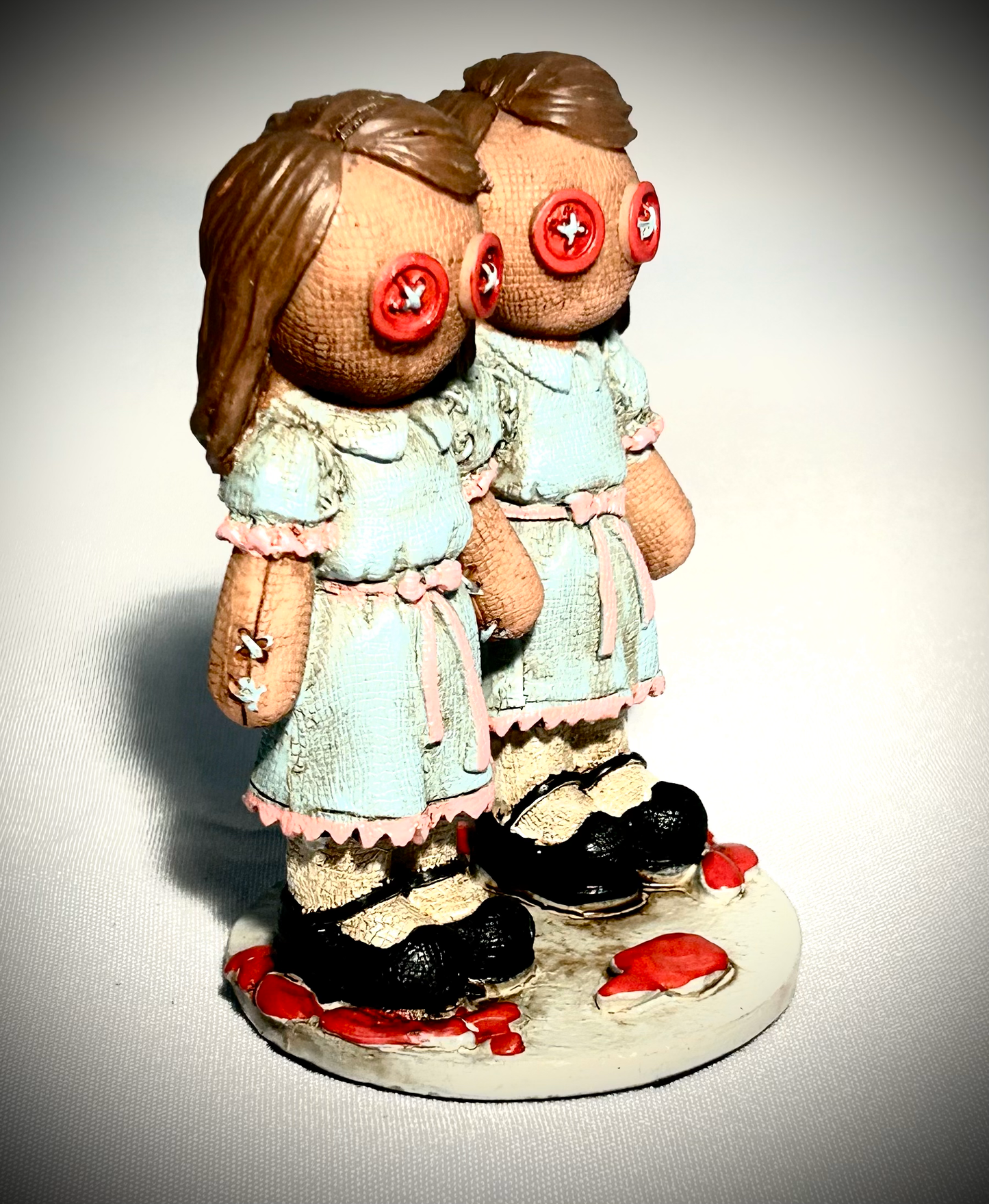 Pinhead Shinning Twins