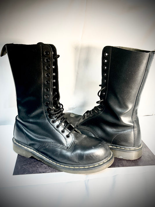 Dr Martens 1914 Smooth Black Leather Boots 14 eye - Used